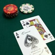 Studio Live Baccarat judi 188 dengan dealer profesional dan kamera multi-sudut menampilkan permainan real-time